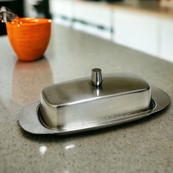 Vintage Oneida Japan 18/8 Stainless Steel Covered Butter Dish - Picture 1 of 16